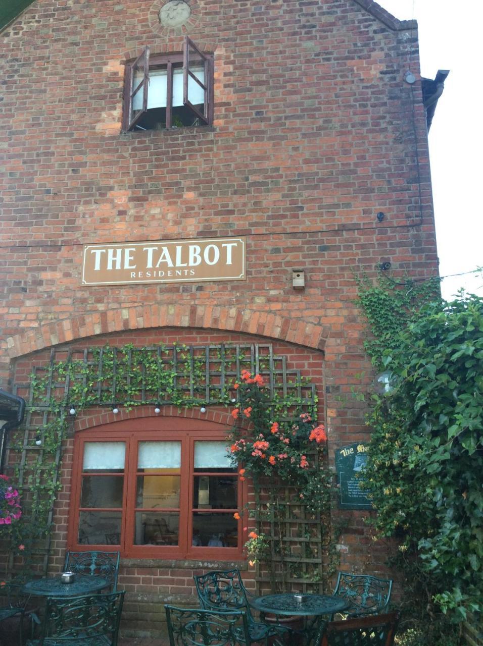 The Talbot Inn 머치웬록 외부 사진