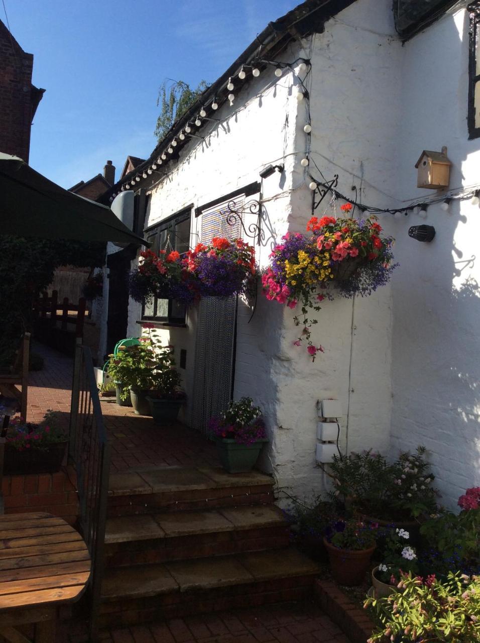 The Talbot Inn 머치웬록 외부 사진